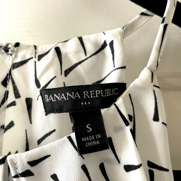 Banana Republic black camisole! Brand new‼️ - Picture 3 of 6